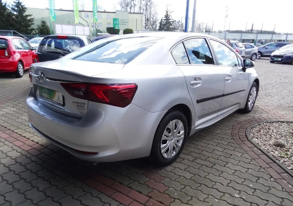 Toyota Avensis cena 42900 przebieg: 201000, rok produkcji 2015 z Sosnowiec małe 326